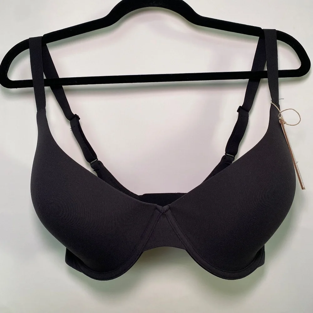 SKIMS Fits Everybody Scoop Plunge Bra BR-UWR-1997 Onyx Black size 38C - Picture 3 of 6